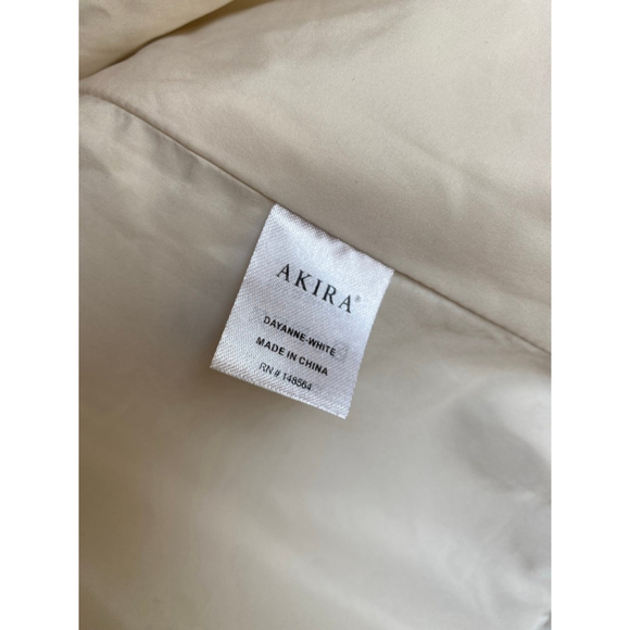 Akira White Faux Fur Cropped Coat Dayanne Glam Classy L Bride Bridal Wedding - Picture 7 of 8